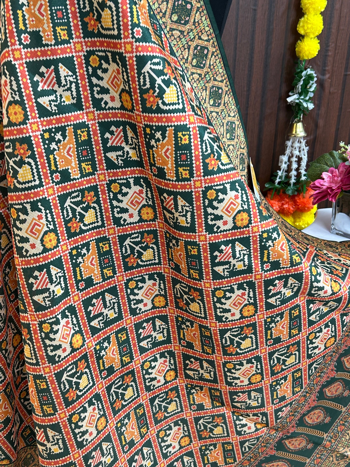 Ikkath print dupatta
