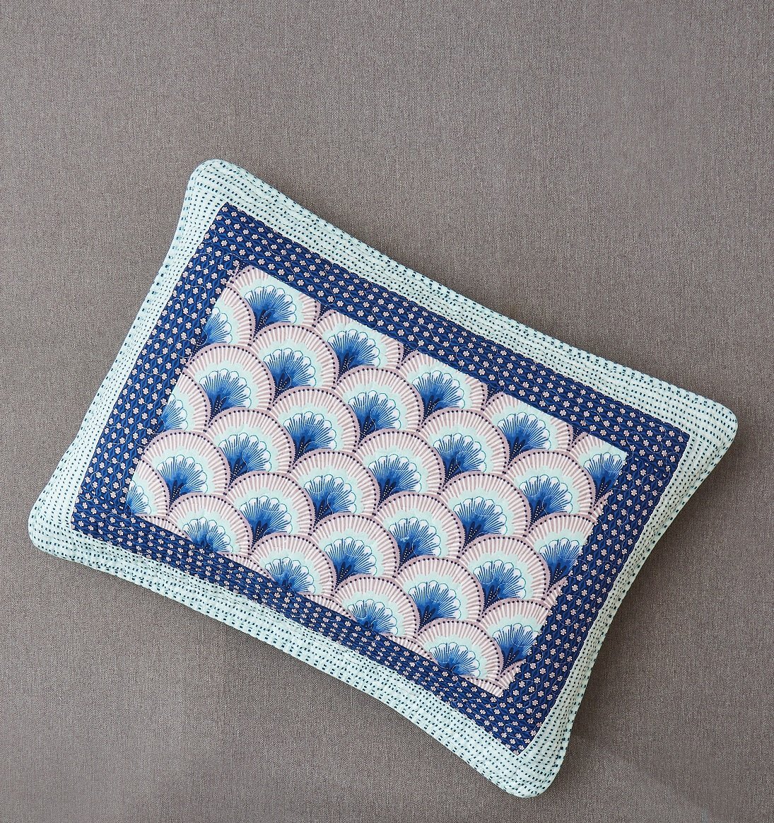 DaDa Bedding Mediterranean Blue Mint Green Patchwork Quilted Bedspread Set (JHW-884)