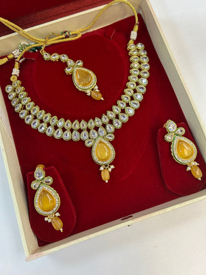 Kundan necklace set