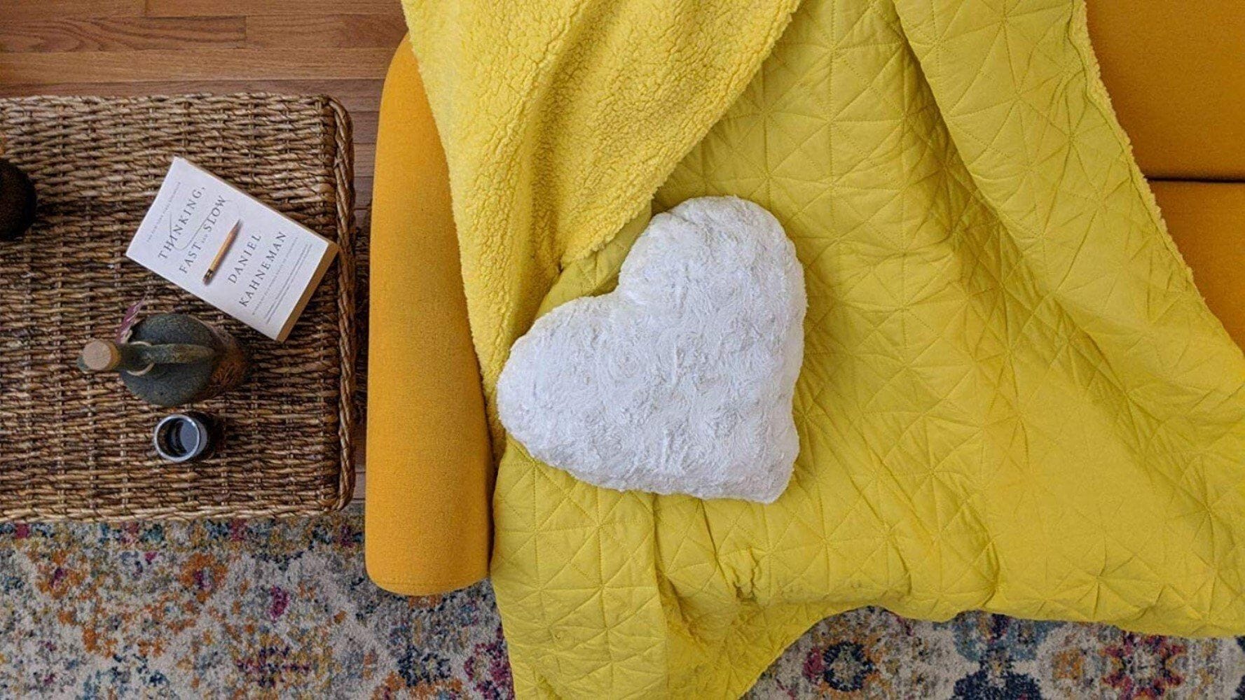 DaDa Bedding White Luxury Roses Romantic Plush Stuffed Heart Throw Pillow - 16” x 14”