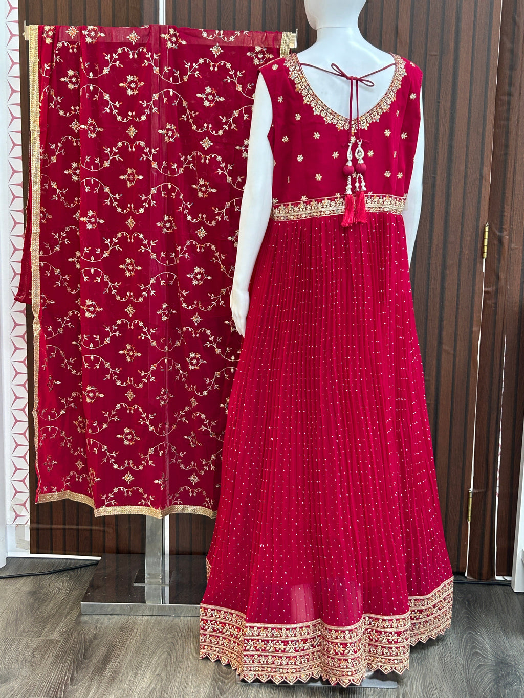 Heavy party wear gown