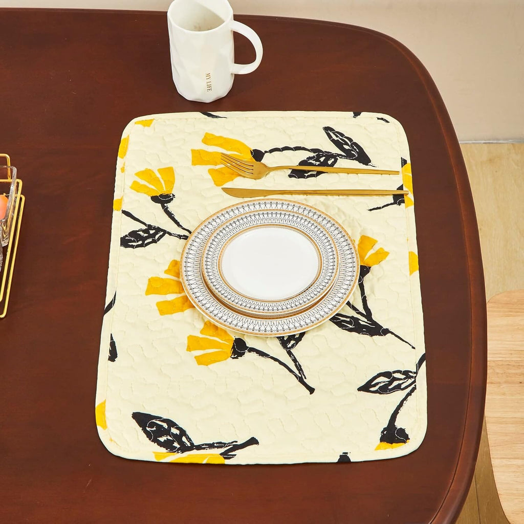 DaDa Bedding Botanical Floral Dining Table Placemats - Set of 4-Pieces Quilted Ivory with Yellow Fleur Golden Orange Spring Time Tulips - 13 x 19