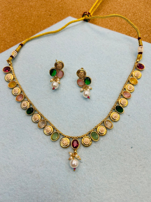 Gold look necklace set