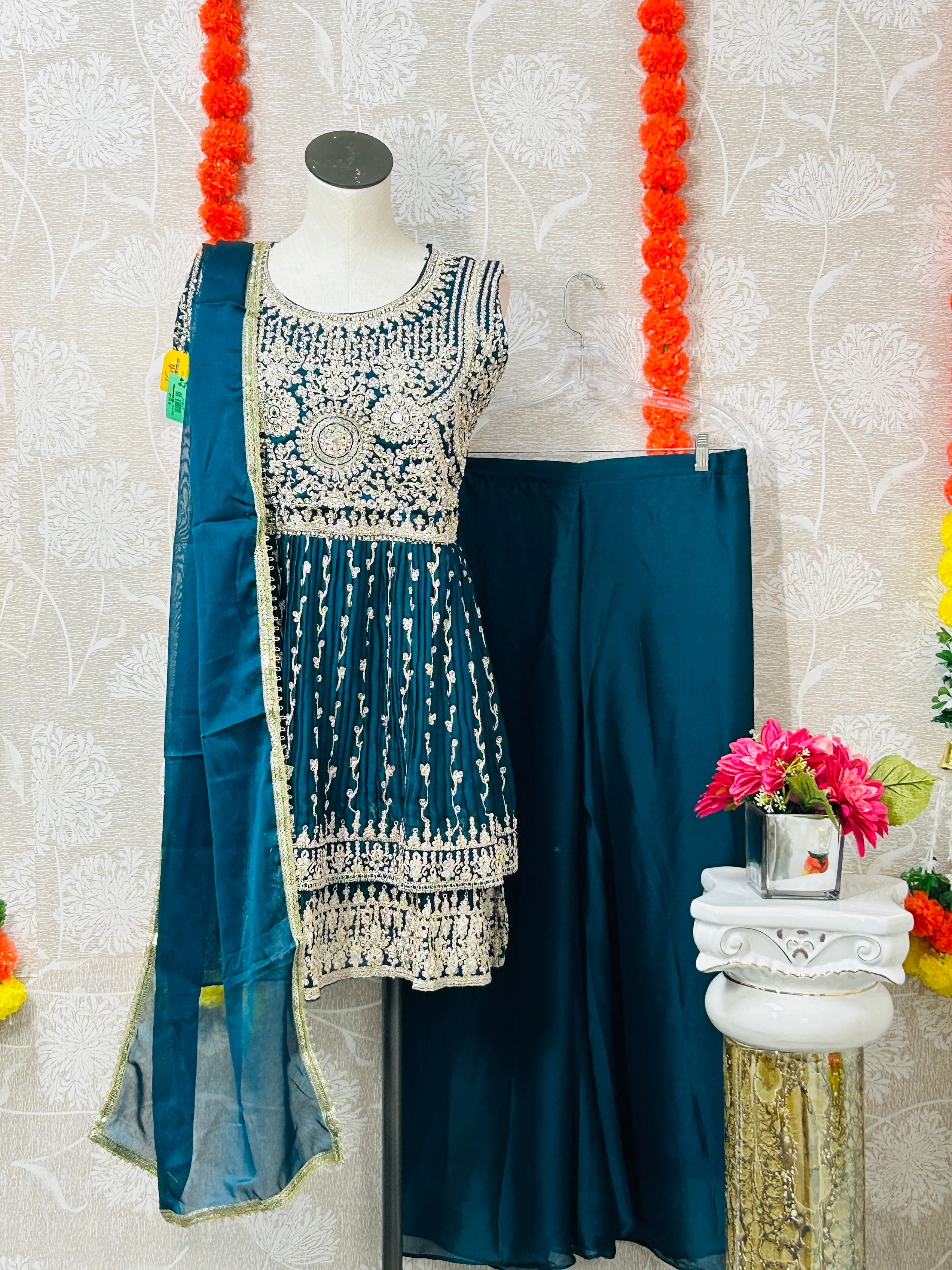 Heavy work Sharara set