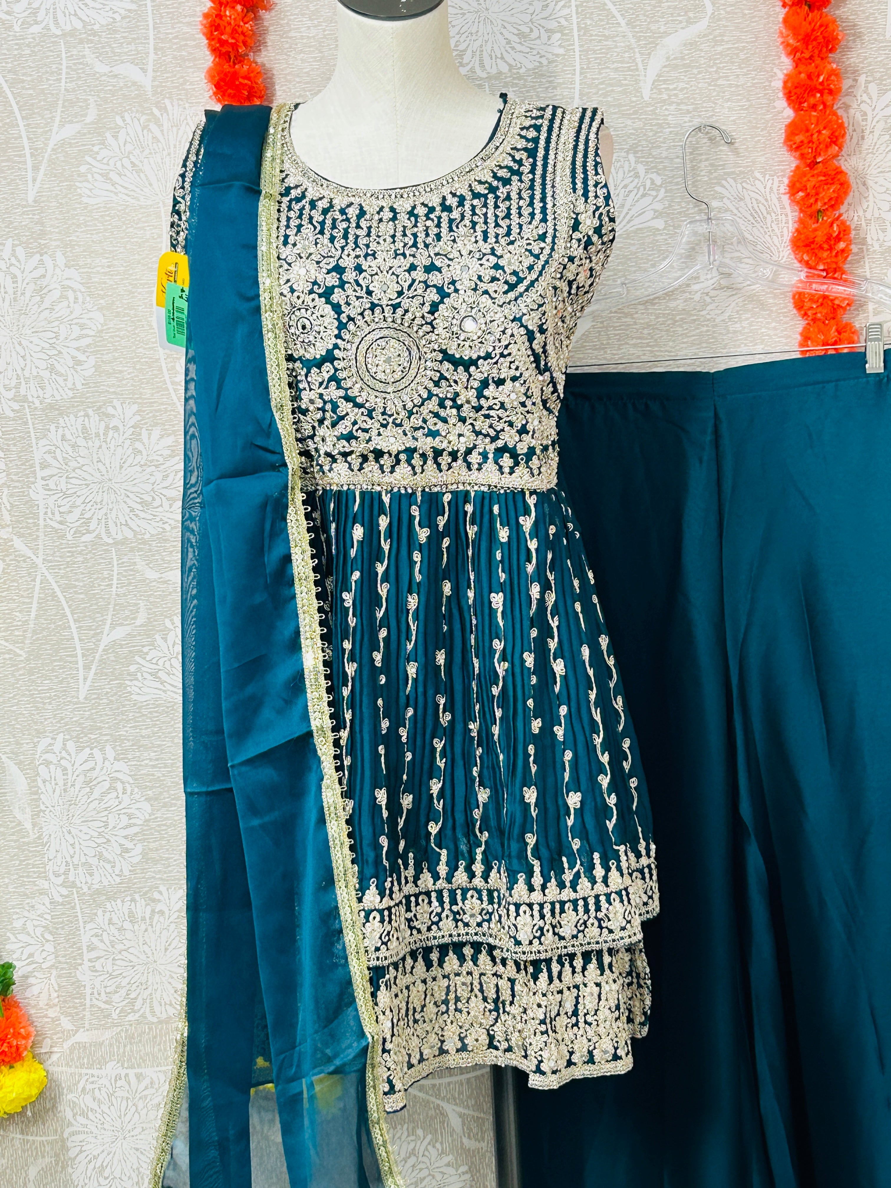 Heavy work Sharara set