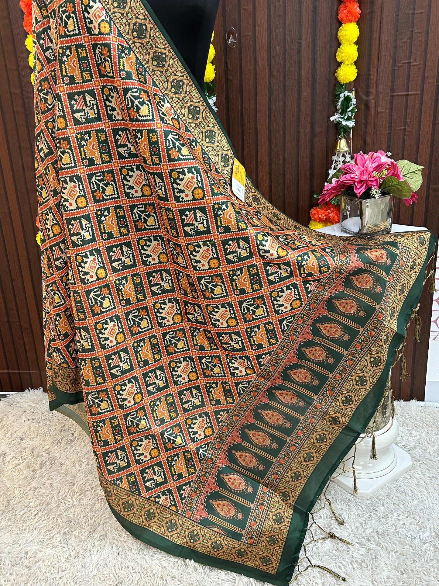 Ikkath print dupatta
