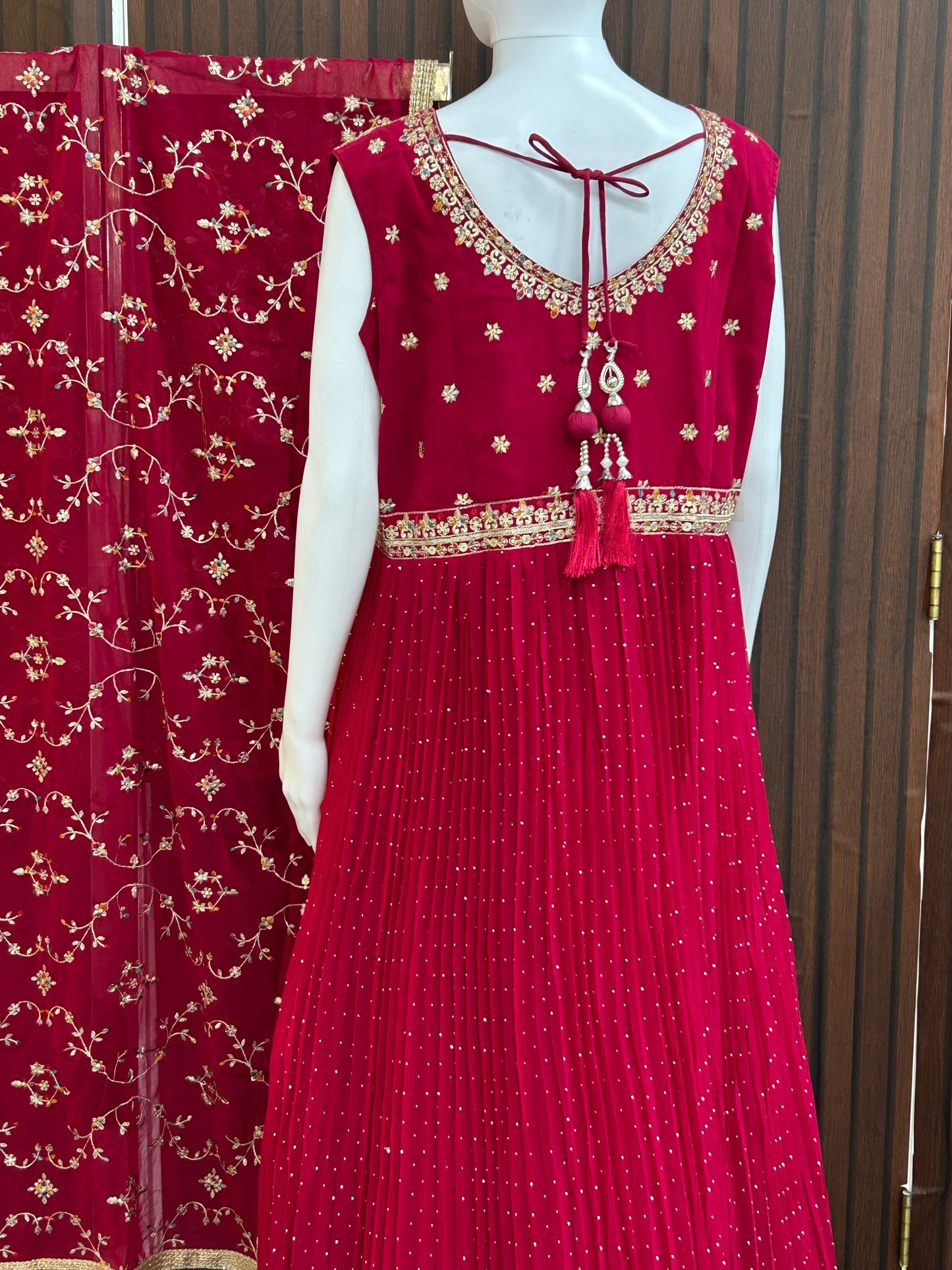 Heavy party wear gown