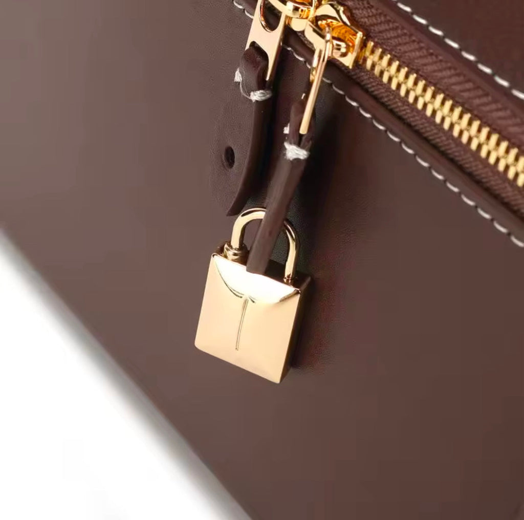 THE ZELMA LEATHER BAULETTO BAG