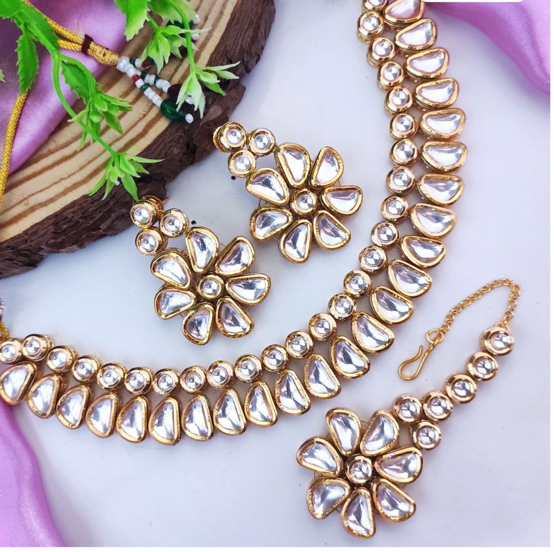 Kundan necklace set