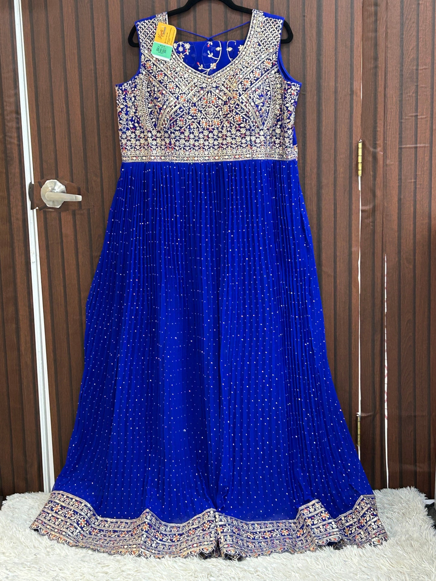 Heavy party wear gown