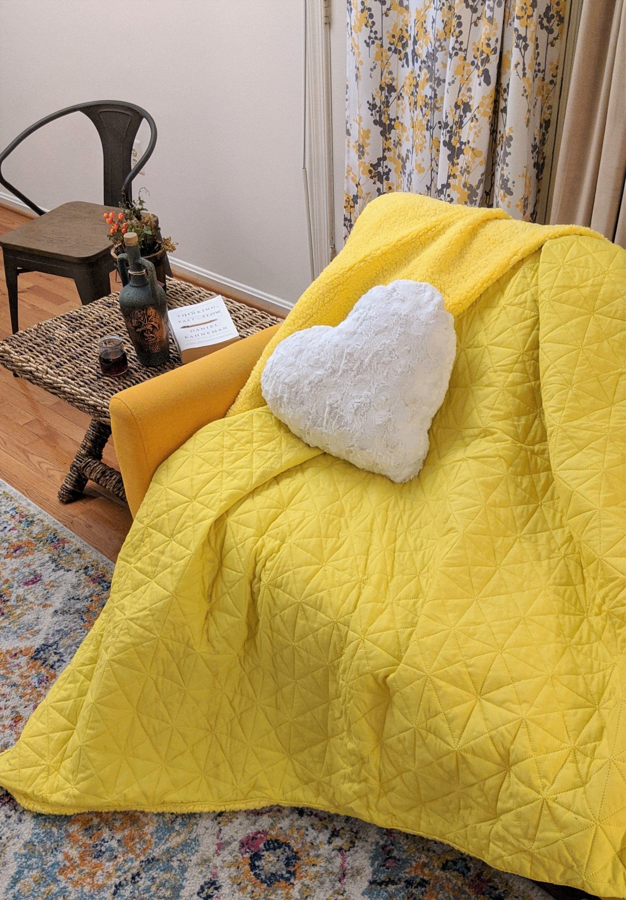 DaDa Bedding White Luxury Roses Romantic Plush Stuffed Heart Throw Pillow - 16” x 14”