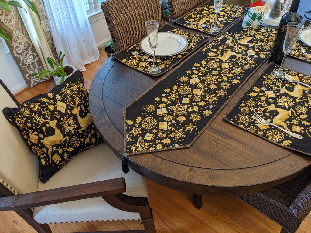DaDa Bedding Magical Golden Reindeer Woven Tapestry Dining Table Runner (18272)