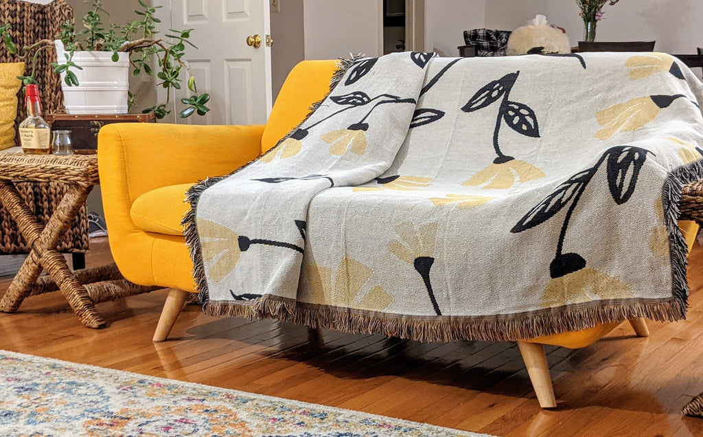 DaDa Bedding Yellow Fleur Botanical Sunshine Golden Floral Woven Tapestry Throw Blanket - 50” x 60” (18112)