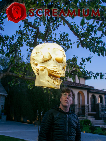 Giant Skull Pendant Lantern Prop 20-Inch-Tall Waterproof Outdoor Halloween Decoration