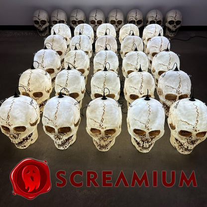 Giant Skull Pendant Lantern Prop 20-Inch-Tall Waterproof Outdoor Halloween Decoration