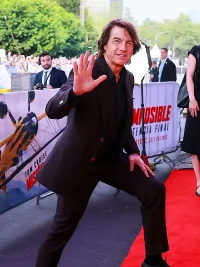 Tom Cruise Mission Impossible Premiere Black Suit