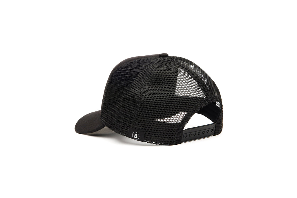 Balanced HP Curved Trucker Silver