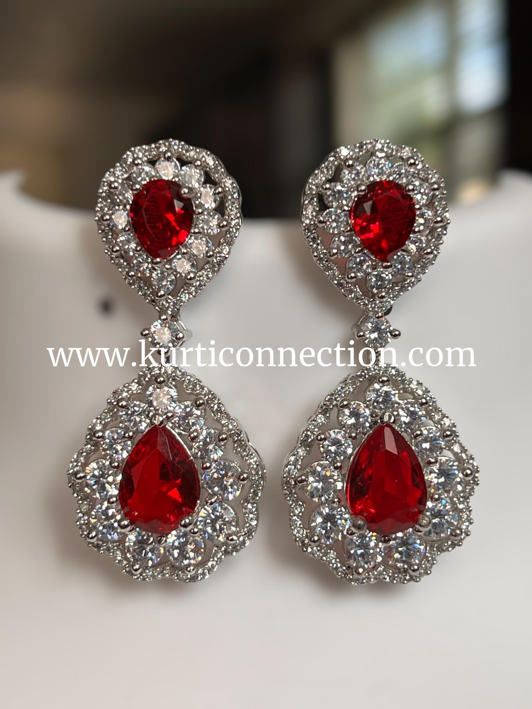 Korean stone earrings : Ruby